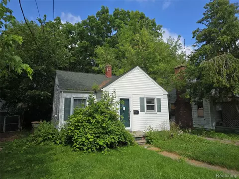 28 S Marshall St, Pontiac, MI 48342