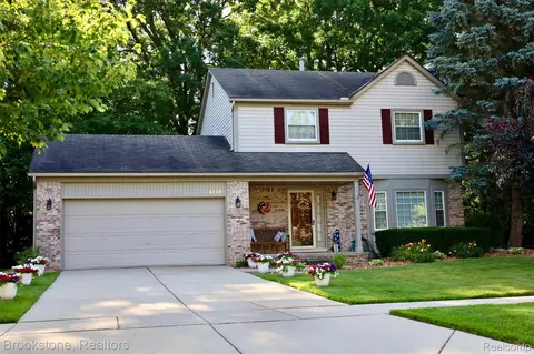 4188 Hardwich Dr, Waterford, MI 48329