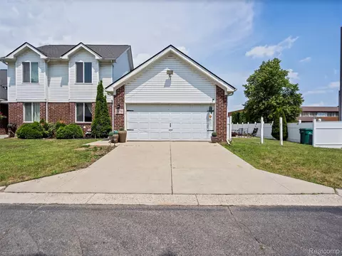 3879 Bodia Dr, Warren, MI 48091