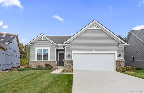 3050 Sheffield Cir, Village Of Clarkston, MI 48346