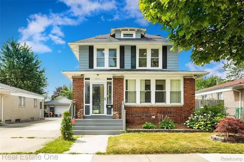 14711 Borgman St, Oak Park, MI 48237