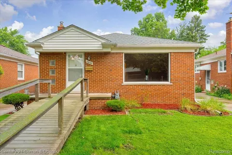 19030 Champaign Rd, Allen Park, MI 48101