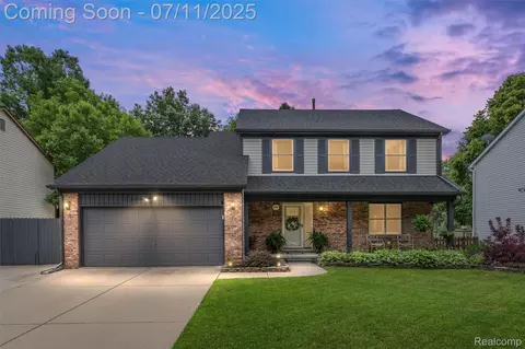 2661 Nottingham, Waterford, MI 48329