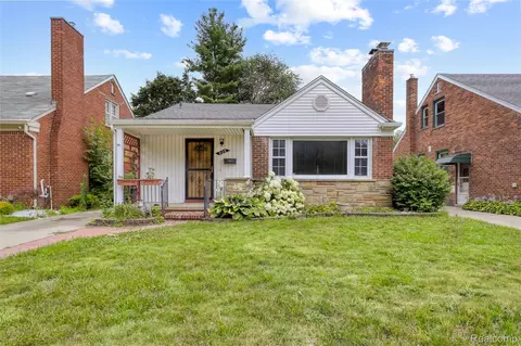 928 N Denwood St, Dearborn, MI 48128