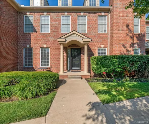 282 N Village Way #38, Canton, MI 48188