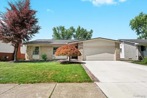 36056 Jamison St, Livonia, MI 48154
