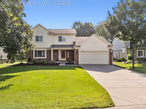 3235 Gateway Ledge, Commerce, MI 48390