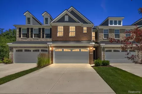 39992 Premier Dr, Plymouth, MI 48170