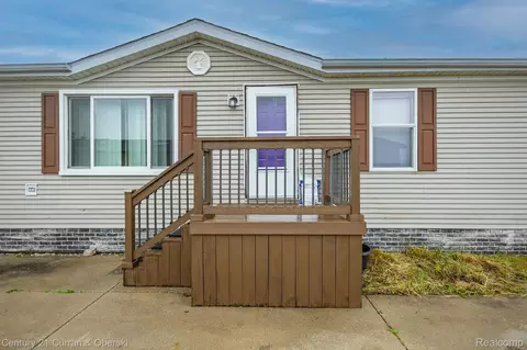 8137 Churchill St, Northville, MI 48167