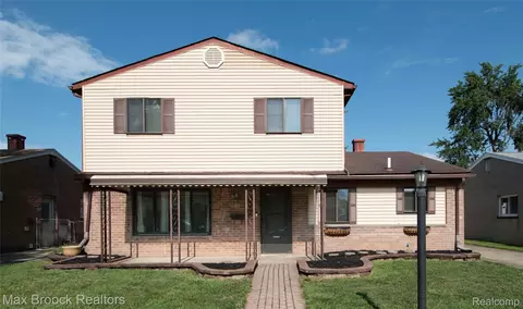 8212 Carrousel Blvd, Westland, MI 48185