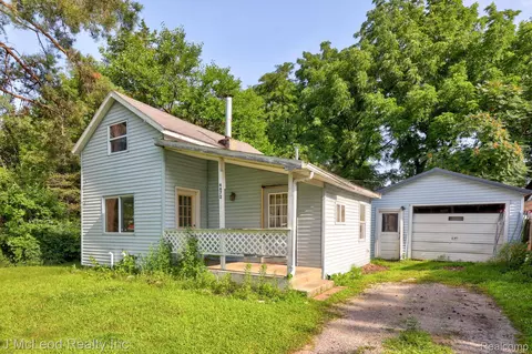 4872 Main St, Millington, MI 48746