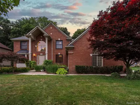 11064 Nature Way, Shelby Township, MI 48317