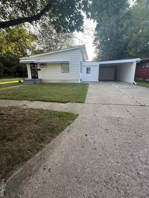 1940 Tebo St, Flint, MI 48503