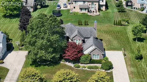 7255 Stonebrook Dr, Canton, MI 48187
