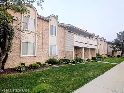44417 Savery Dr #145, Canton, MI 48187
