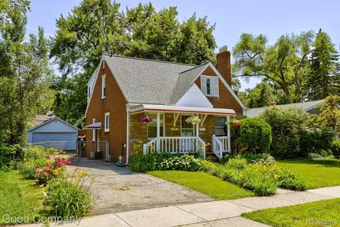 1517 W Troy St, Ferndale, MI 48220