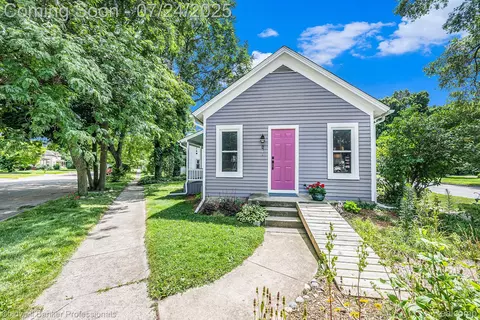 327 Miles St, Ypsilanti, MI 48198