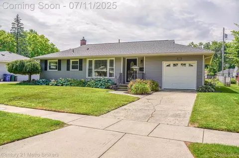 338 North Dr, Davison, MI 48423