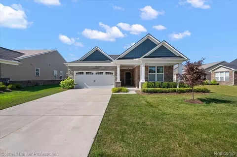 50182 Sawyer Rd, Canton, MI 48188