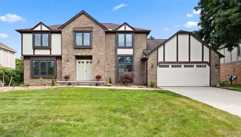 41925 Waterwheel Rd, Northville, MI 48168