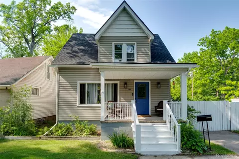 1217 E Madge Ave, Hazel Park, MI 48030
