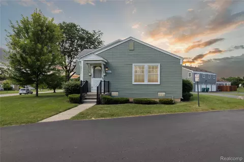 23562 N Rockledge, Novi, MI 48375