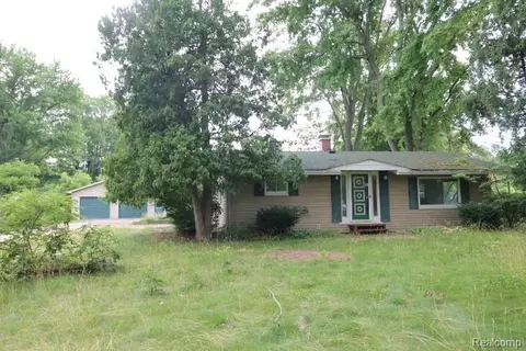 6048 N Lapeer Rd, Deerfield, MI 48435