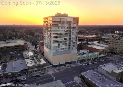 432 S Washington Ave #1402, Royal Oak, MI 48067