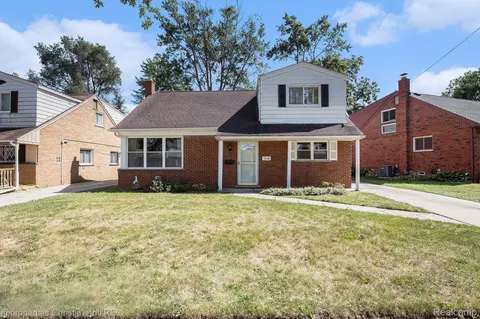 1014 Key West Dr, Clawson, MI 48017