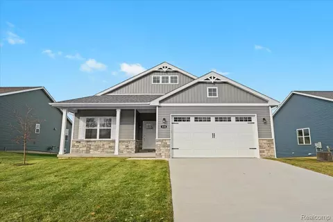 518 Jubilee Dr, Northfield, MI 48189