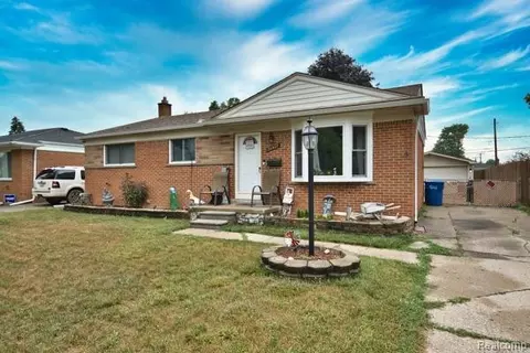 26807 Wexford Dr, Warren, MI 48091