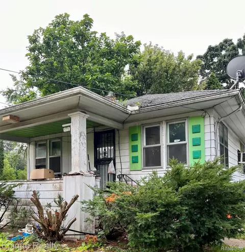 370 E Moore St, Flint, MI 48505