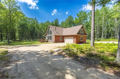 4345 Brenda Ct, Richfield, MI 48656