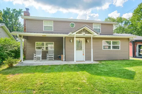 166 Indian Trl, Deerfield, MI 48421