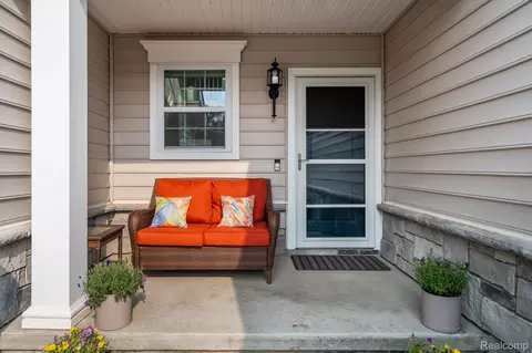 2548 Oxford Cir, Scio, MI 48103