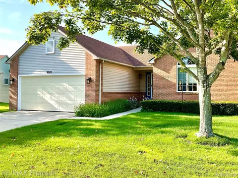 9010 Pine Cove Dr, Northfield, MI 48189