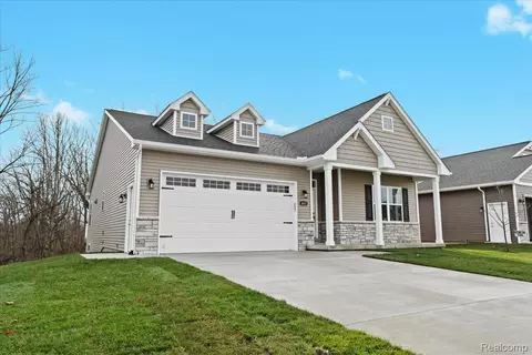 441 Jubilee Dr, Northfield, MI 48189