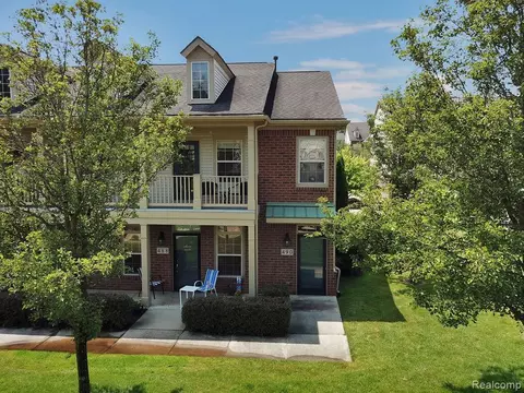 490 Village Dr, Walled Lake, MI 48390
