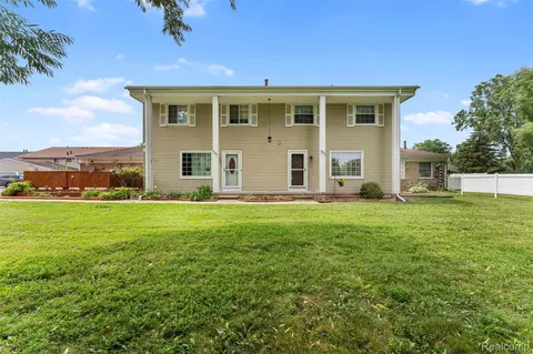 27093 Winchester St #5, Brownstown, MI 48183