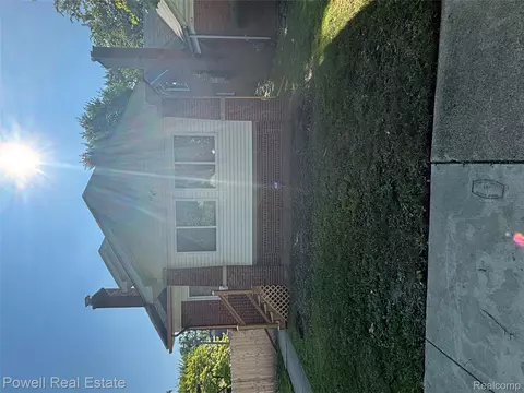 14784 Mansfield St, Detroit, MI 48227