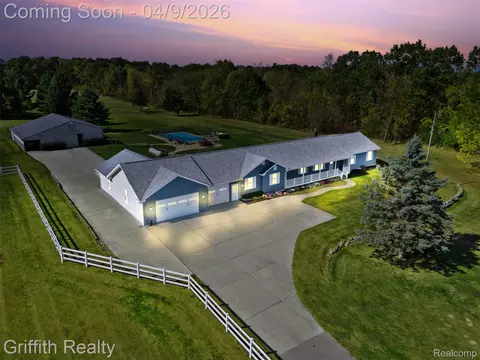 6005 Carscadden Way, Highland, MI 48357