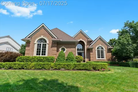 48051 Inveraray Rd, Canton, MI 48188