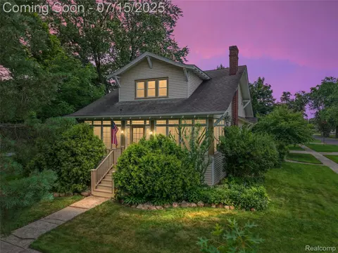 202 E Mill St, Capac, MI 48014