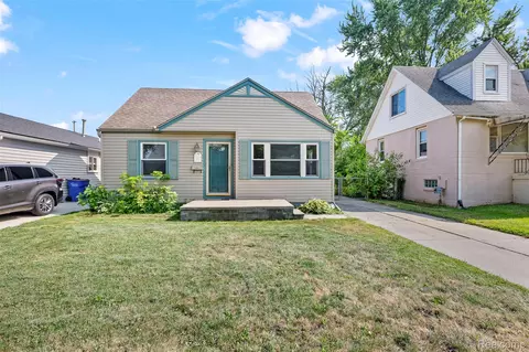 8460 Busko Ave, Warren, MI 48093