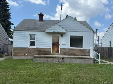 1212 Cora St, Wyandotte, MI 48192