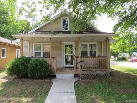 2304 2nd St, Westland, MI 48186