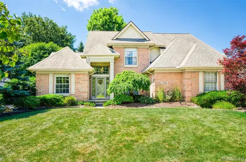 13381 Latheron Dr, Plymouth, MI 48170