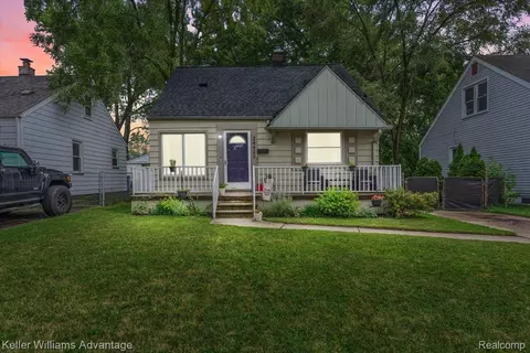 24425 Andover Dr, Dearborn Heights, MI 48125