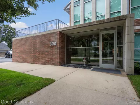 300 Hamilton St #101, Plymouth, MI 48170