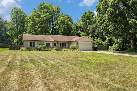 55979 Mound Rd, Shelby Township, MI 48316